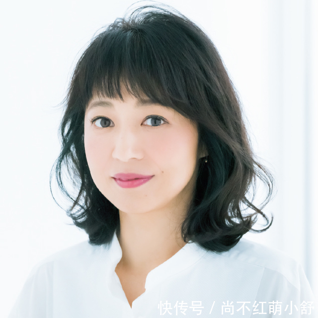 刘海 女人一旦到了40，发型建议“弃长选短”，试试这些妈妈卷，很减龄