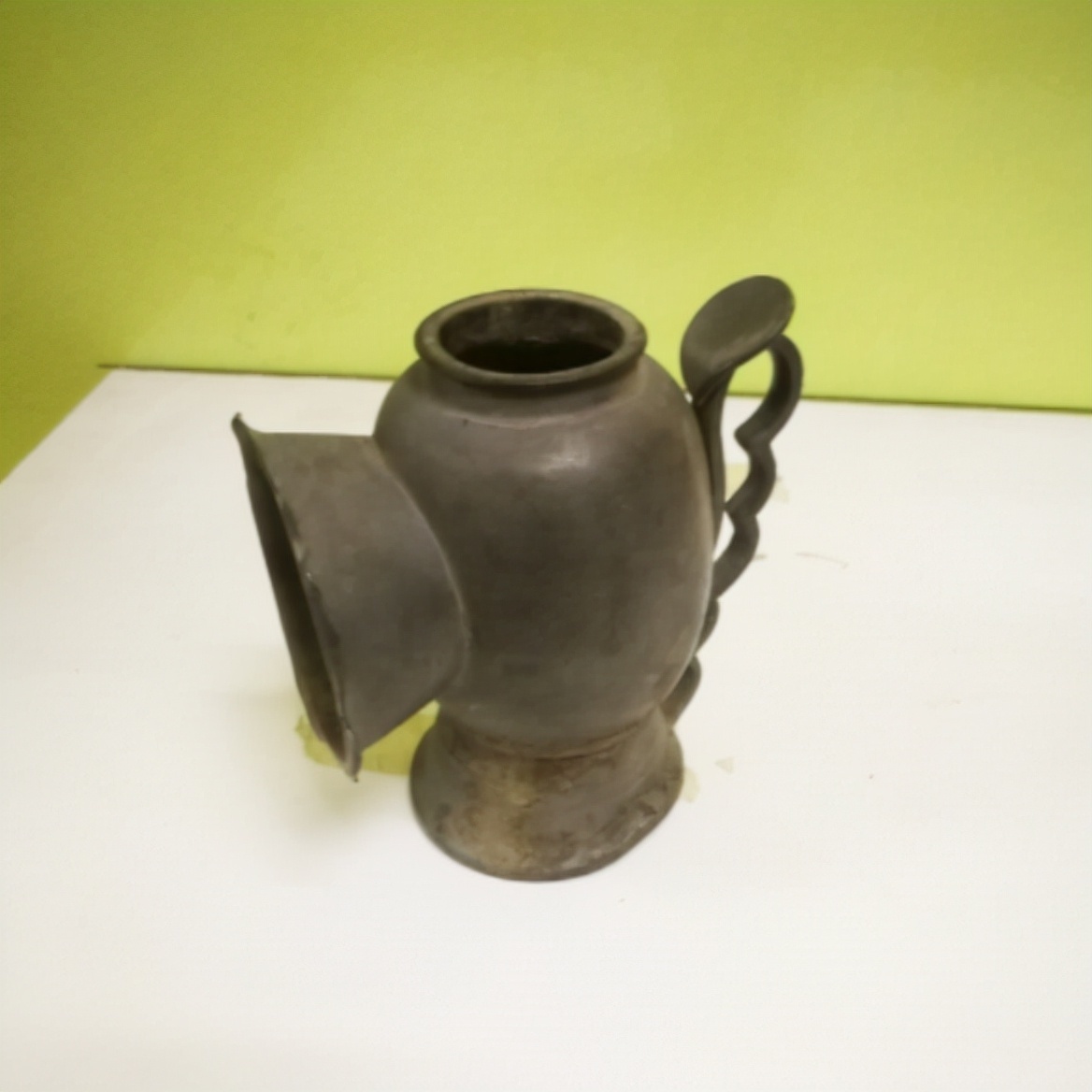 展览会|民国的时候,有一件少见的锡器,据说可以在盛夏的时候灭蚊子