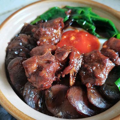 饭汁|三拼煲仔饭