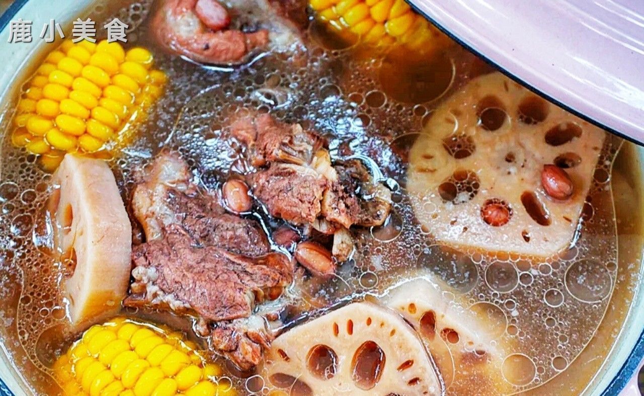 鲜甜|秋季多吃这“碱性菜”,滋补养胃营养高,炖汤鲜甜清新,全家爱喝