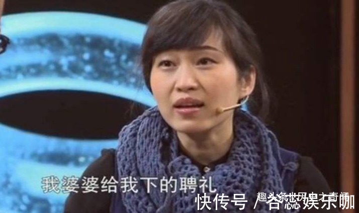 婚嫁$美女嫌弃婆婆送的手镯,于是转身将其送给妹妹,专家:心可真够大