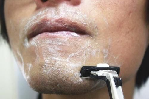 刮胡子这件小事，你真的做对了吗？注意：需避开三个时间段