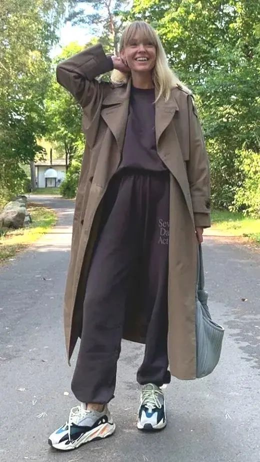 个子 穿搭怎么能少了风衣!这么穿气质又时髦太美了,各色各样很高级