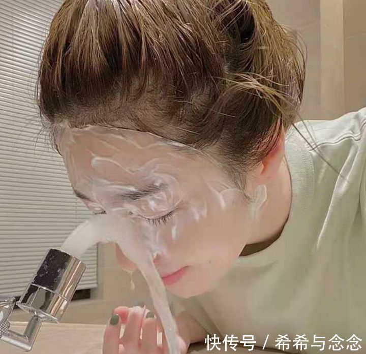 敏感肌|皮肤科专家称：孕期避开孕妇禁忌成分！80%的护肤品孕妈都能用！