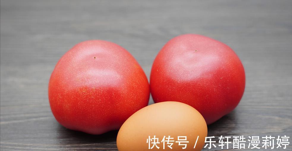 西红柿|三伏天没胃口,多给家人喝这汤,3块钱做一大锅,清爽开胃不油腻