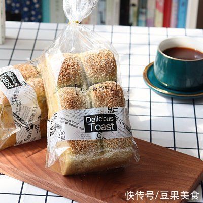 黄油|#我的养生日常-远离秋燥# 斑斓椰蓉小吐司，风味独特