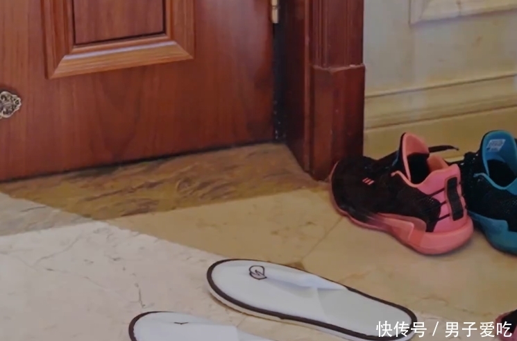 程莉莎|郭晓东小名叫上海,给出理由后,才知农村妈妈有多可爱!