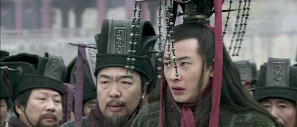 曹操|曹丕为了登基称帝而对豪门士族让步,这是不是对曹操政策的背叛!