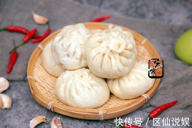 这菜浑身是宝，可惜很多人当草，包包子比荠菜还鲜，现在吃正当季