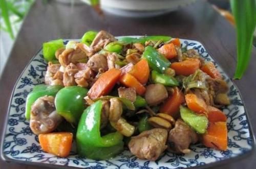 小炒鸡块|教你几道好吃又好做的家常菜，色香味俱全，吃一次就喜欢