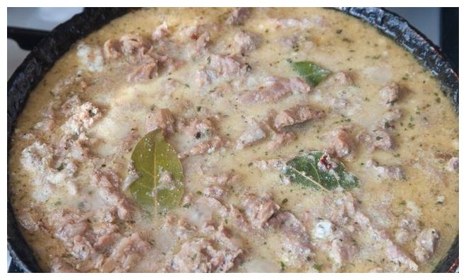 炖肉时产生的浮沫，是精华还是脏东西要撇去吗看完涨知识了