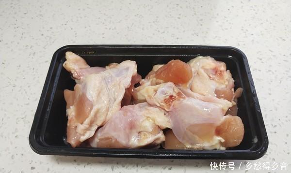 想要|这家餐馆只卖“它”，连外卖小哥，他们都想要一个碗