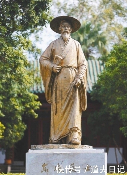 抄袭@李白写下千古名句,被此人抄袭过去,苏轼大骂抄袭者又成千古名句