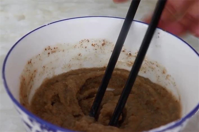 想吃油酥芝麻饼不用排队买了，教你在家做，酥的掉渣，太好吃了