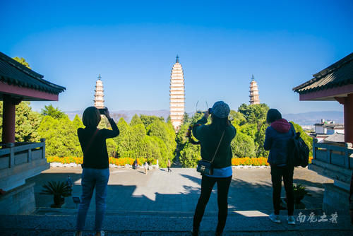 天龙八部|历时300年的古国，有近一半国王去当了和尚，竟然都是宰相逼的