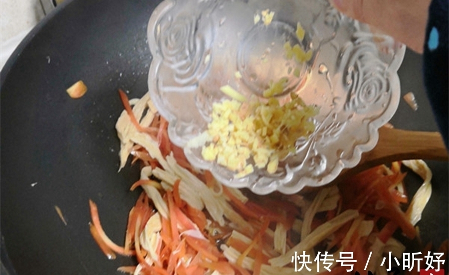 个子|2分钟出锅的快手菜，常给孩子吃，保护视力，个子长得快！