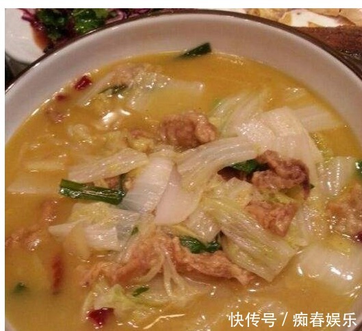 一家人做的几道下饭菜,营养美味,简单易学,一家人吃的很满足