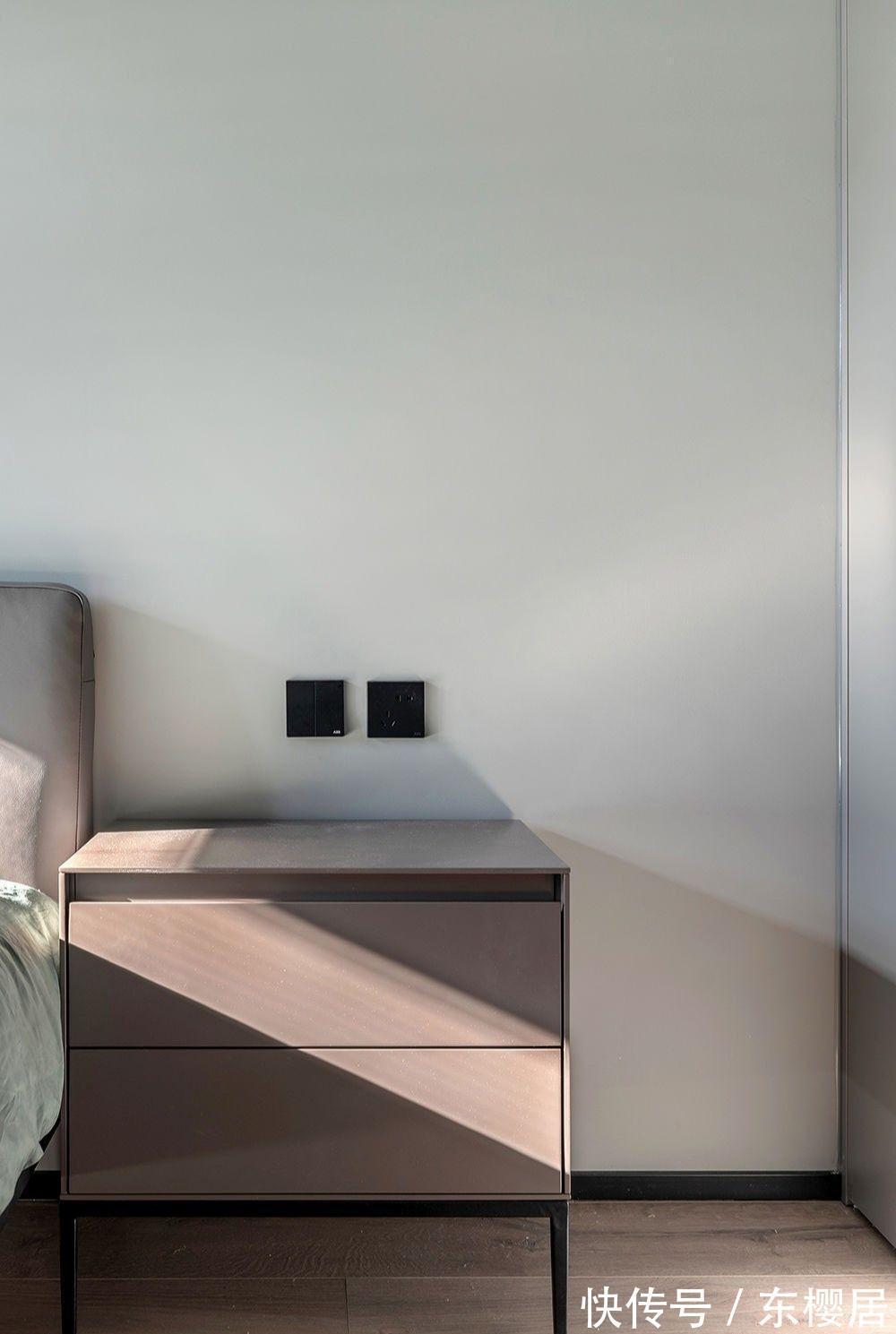 窗明|看完她家才发现“简装”是最好的治愈风格,全屋窗明几净羡煞旁人