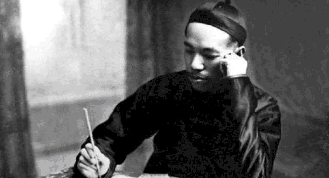 出身|她丫鬟出身,晚年死在草棚,却培养了6名栋梁之才