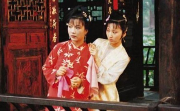 戏子|湘云出言不逊，黛玉为什么不置气？她已经和晴雯说明