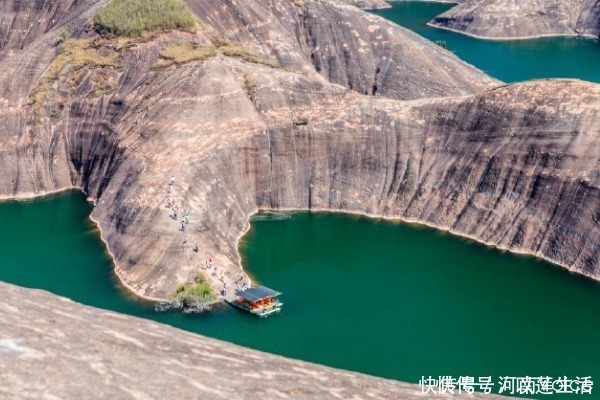 红岩|被抖音带红的一个村，有最壮观的丹霞地貌，誉为上帝遗忘的地方