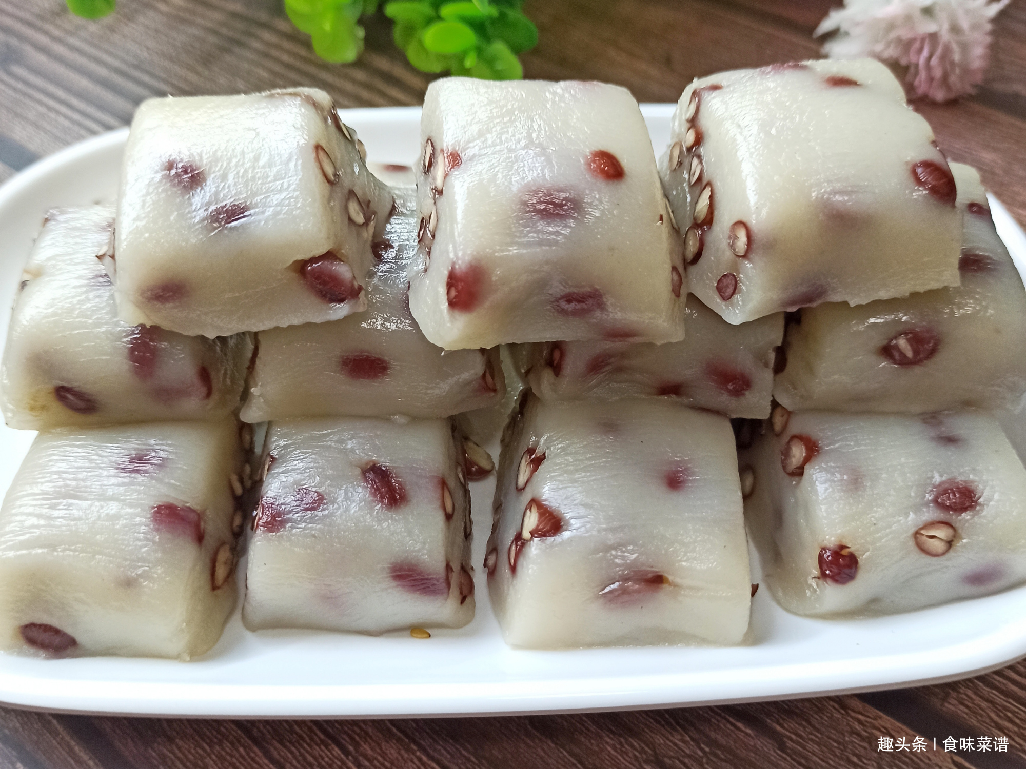 想吃红豆糕不用买,一揉一切,做法比馒头还简单,软糯Q弹特解馋