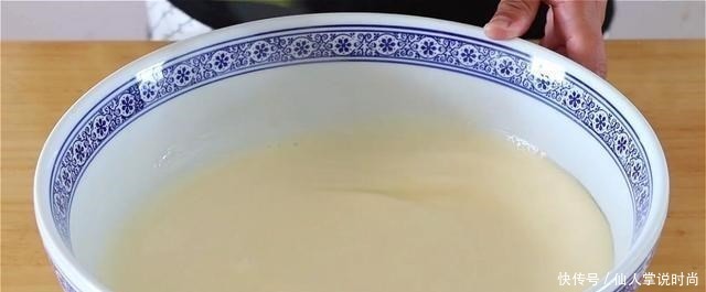 家常版早餐饼做法,十分钟就能搞定,简单易学又美味,适合上班族