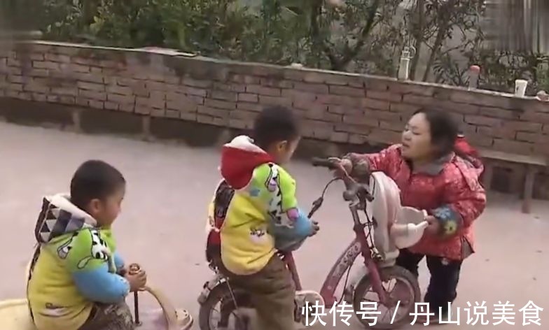 残疾|“袖珍女孩”李芹芬嫁大14岁残疾老公,生下双胞胎儿子生活艰难