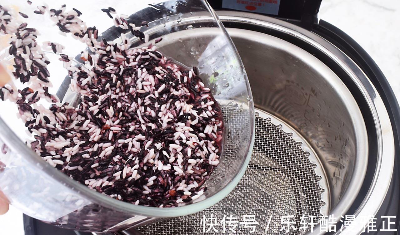 紫米|好吃美味的紫米饭团，制作简单，营养健康