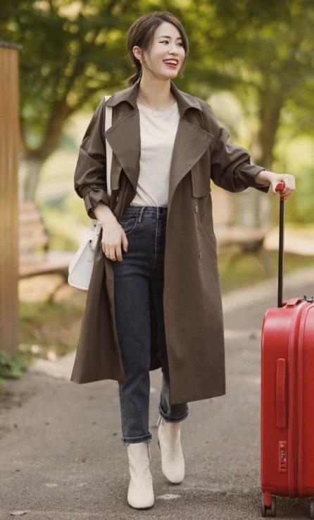 穿搭 今年“九分裤+裸靴”火了,显高显瘦又有气场,时髦保暖还日常