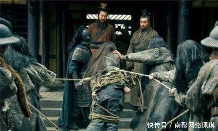 吕布|曹操要杀吕布时,郭嘉就站在他旁边,他为何要问刘备?