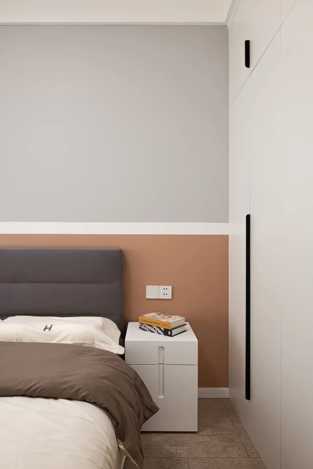 120㎡现代简约,极简硬装也高档,玄关设计全场最亮