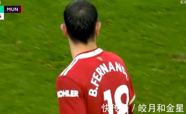利兹联队|曼联4-2,客场带走3分,C罗哑火被提前换下下场不久后队友进球!