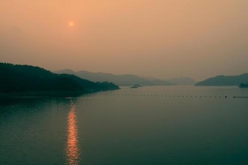 广东一水库，是华南地区第一大湖，有粤港澳大湾区“后花园”之称