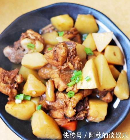 它跟土豆是绝配，鲜香美味又下饭，6分钟就出锅，天天吃不腻！