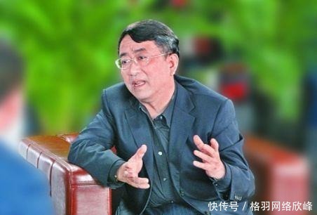 成名之后|余秋雨和于丹为何跌下“神坛”?史学家的肺腑之言,解释其原因!