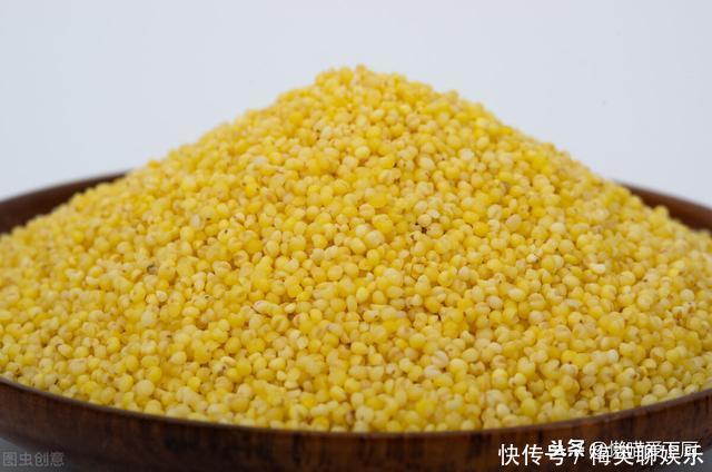 同是粗粮,一个叫大黄米,一个叫小米,它俩有啥区别?涨知识了