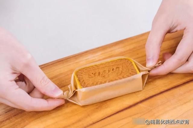 教你做焦糖曲奇芝士蛋糕，外酥里嫩，入口即化