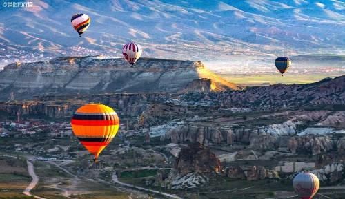 土耳其|土耳其浪漫之旅，乘坐热气球俯瞰“旷世奇景”，美如“人间仙境”