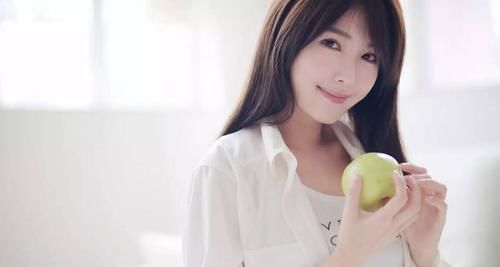 女性不想被叫“老女人”,多吃5种食物,补血养颜,越吃越年轻