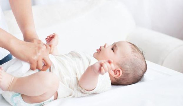 发烧|新生儿正常体温是多少?超过37℃算生病吗?家长不要过度慌张