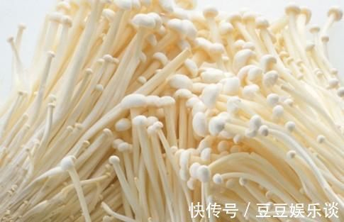 金针菇|医生说它是“天然刮油王”,每天吃一点,刮油排毒,告别大肚腩