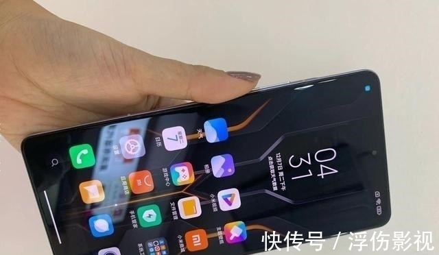 oled|仅2199元，跑分72万+12GB+256GB+大电池，轻薄游戏手机重回低价