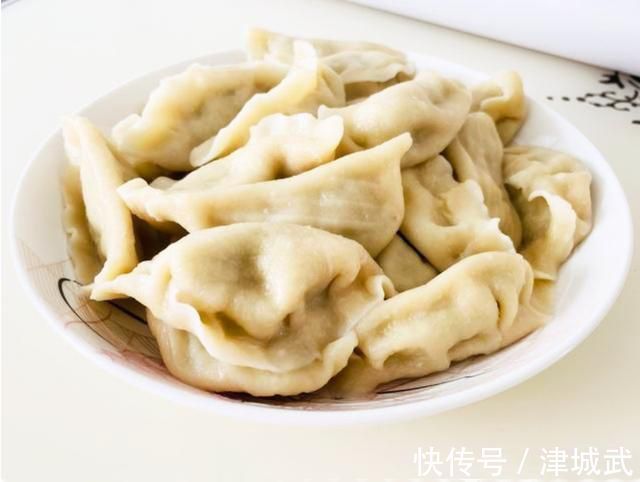蒸饺、水饺、油饼、馅儿饼的面都咋和？一文读懂，做面食不再迷路