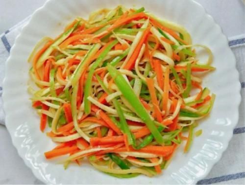 真正的“护眼菜”就是它,隔三差五吃,改善视力,双眼明亮了