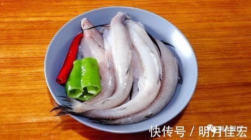 红烧|这种鱼10元一斤，比内脂豆腐还嫩，红烧着吃，鱼肉鲜嫩可口