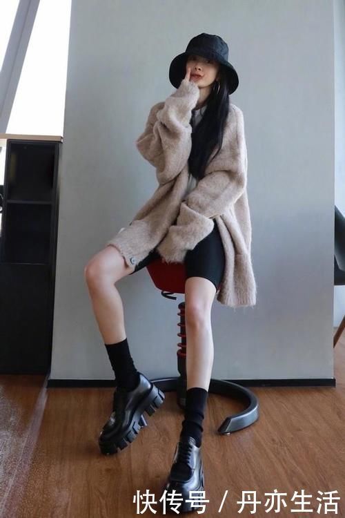 雾霾|皮肤暗黄的女人,建议多穿这3个高级色,减龄显白不止一点点