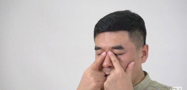 眼袋大显老10岁，每天坚持这个方法，不仅能除眼袋，还能调脾胃