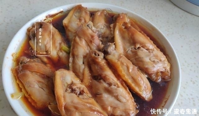 电饭煲|夏天,碰上此肉别手软,比猪肉便宜比羊肉解馋,简单一蒸特别鲜美