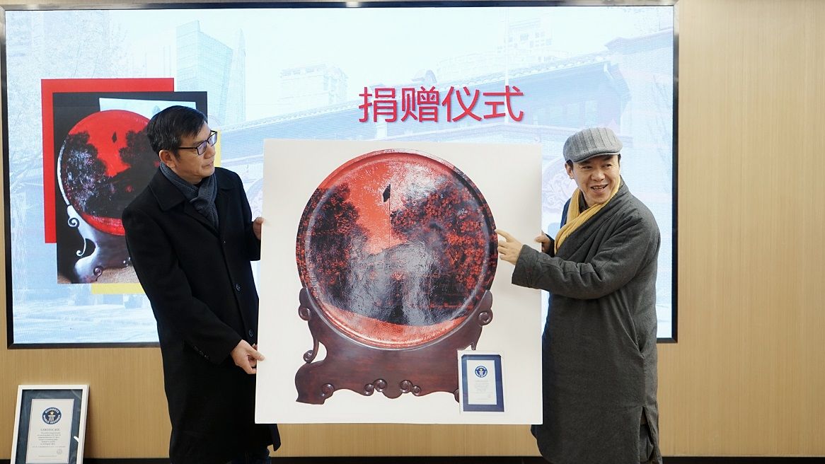 赠非|历时3年、8次尝试,“上海工匠”向中共一大会址赠非遗作品